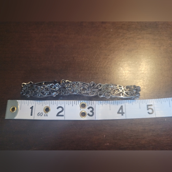 Bracelet&Earrings Costume Jewelry,Earrings never worn,purchased set w/ necklace. - Picture 6 of 6